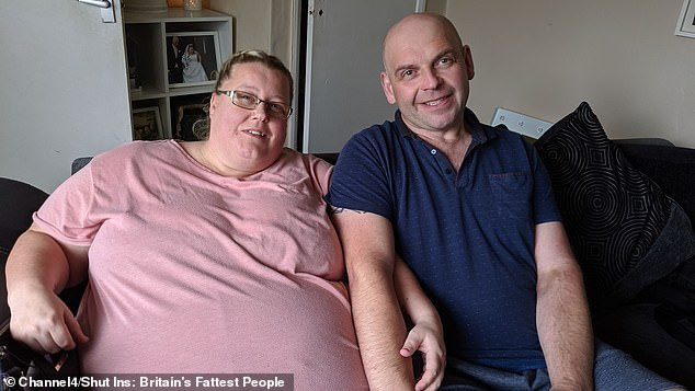 Vợ nặng gần 200kg, chồng vẫn phục vụ đồ ăn cả ngày lẫn đêm bị chỉ trích ảnh 3