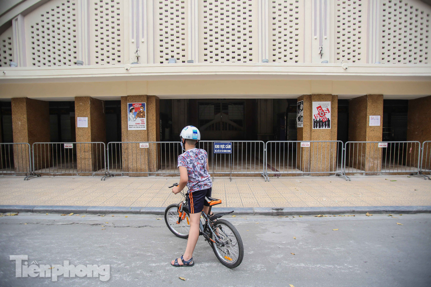 Gần hết hạn giãn cách xã hội, hàng quán rục rịch hoạt động trở lại ảnh 12