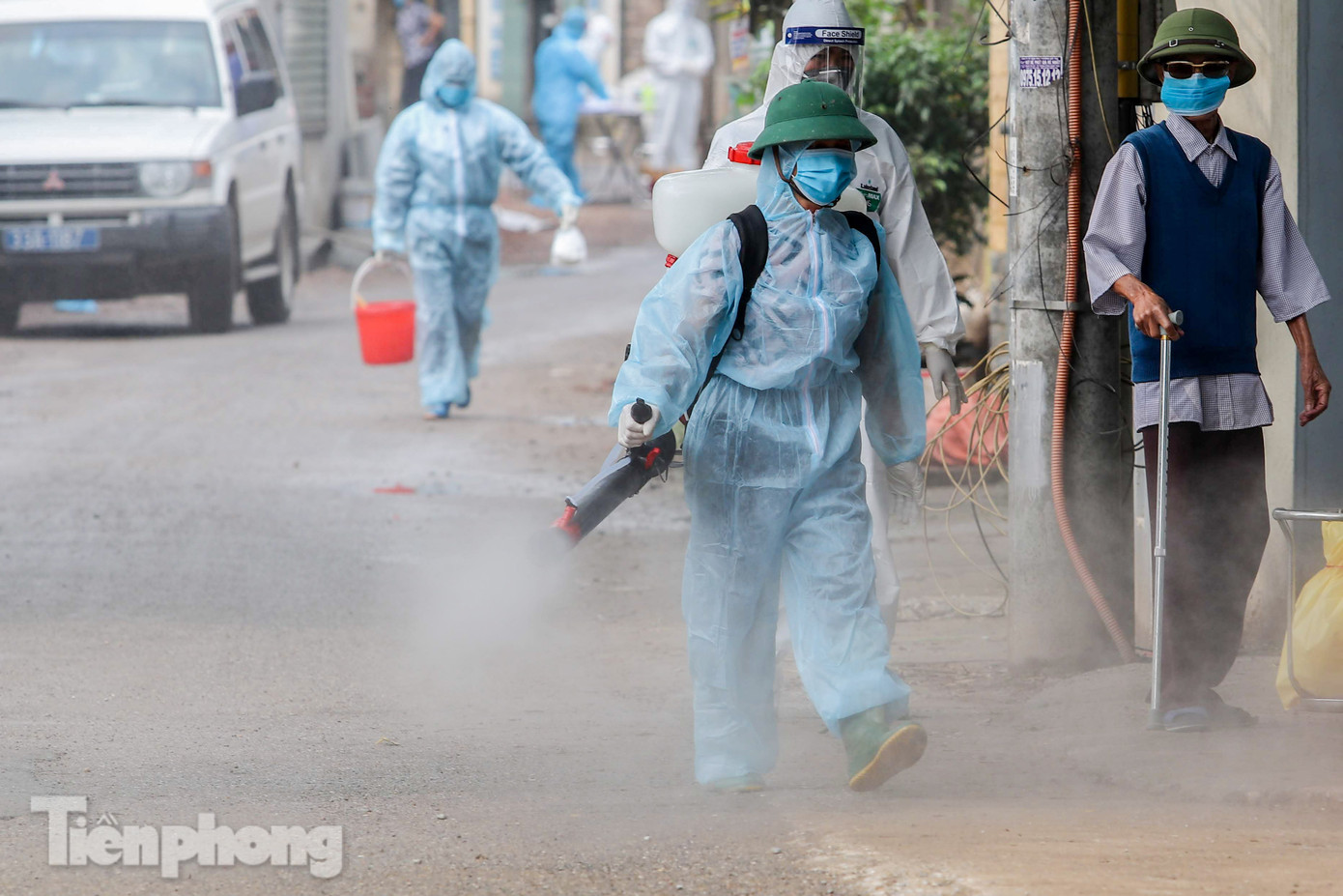 Xét nghiệm cho hơn 1.300 người liên quan đến bệnh nhân 266 ở Thường Tín ảnh 10