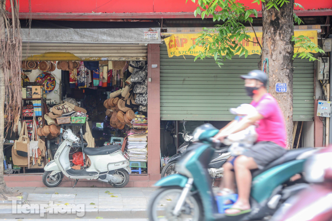 Gần hết hạn giãn cách xã hội, hàng quán rục rịch hoạt động trở lại ảnh 4