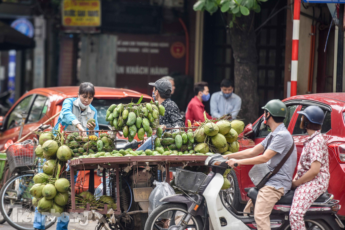 Gần hết hạn giãn cách xã hội, hàng quán rục rịch hoạt động trở lại ảnh 10