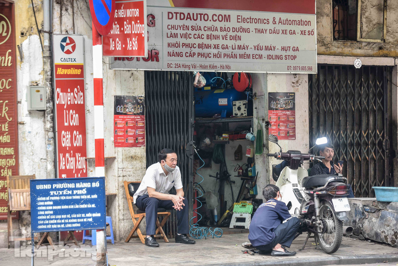 Gần hết hạn giãn cách xã hội, hàng quán rục rịch hoạt động trở lại ảnh 9