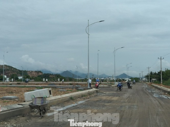 Vụ xây 'chui' tại khu đô thị sinh thái ở Nha Trang: 'Đá bóng' trách nhiệm? ảnh 3