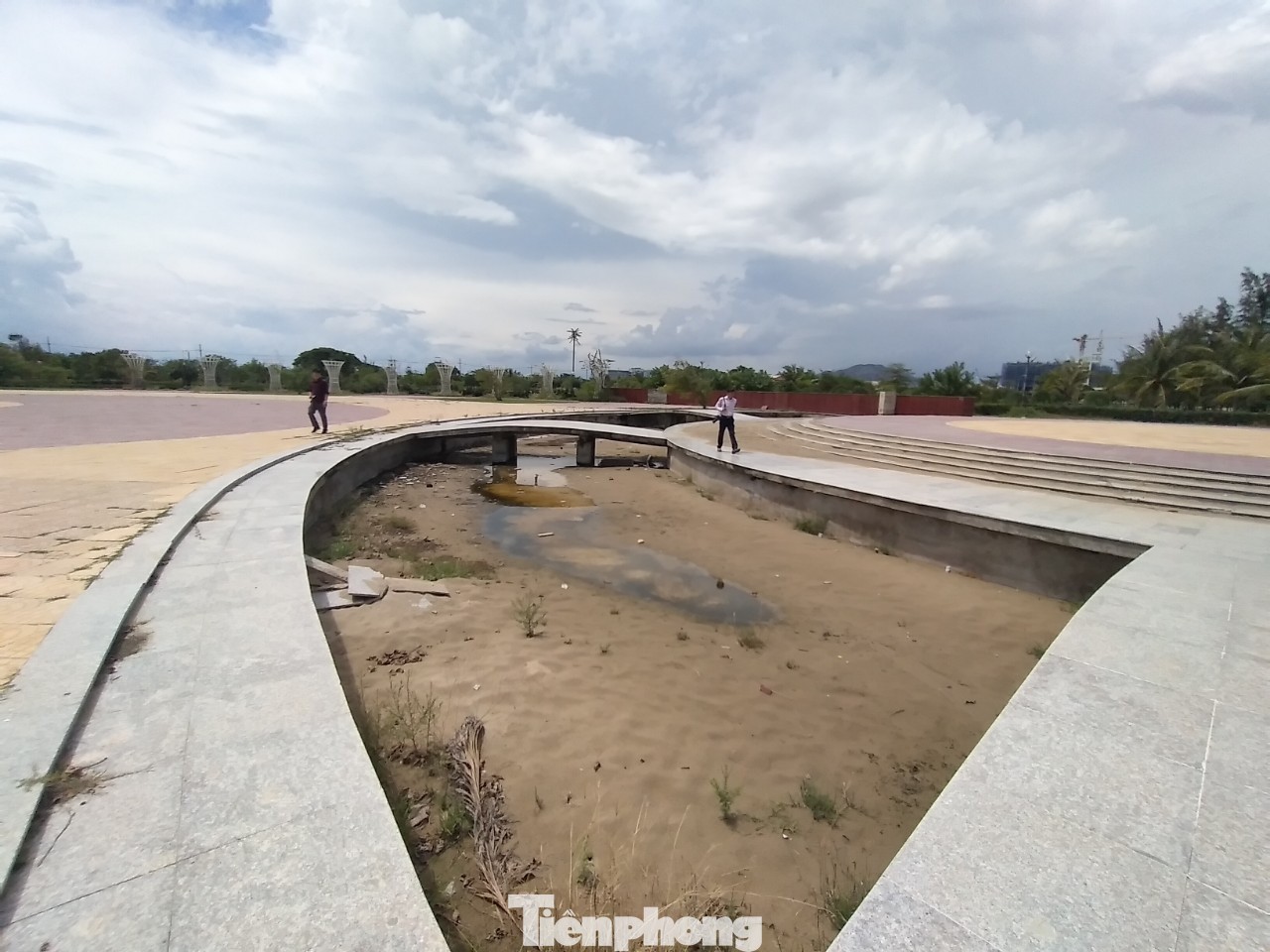 Chủ tịch Ninh Thuận chỉ đạo sửa công viên biển 90 tỷ đồng xuống cấp nghiêm trọng ảnh 9