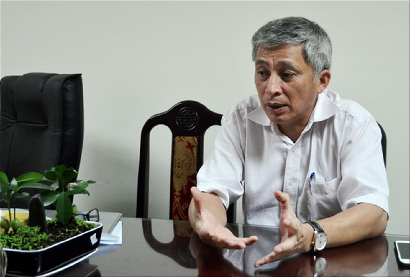 TS Hoàng Dương Tùng. Vụ đổ dầu thải vào nguồn nước sông Đà: Lỗ hổng “chết người” ảnh 1