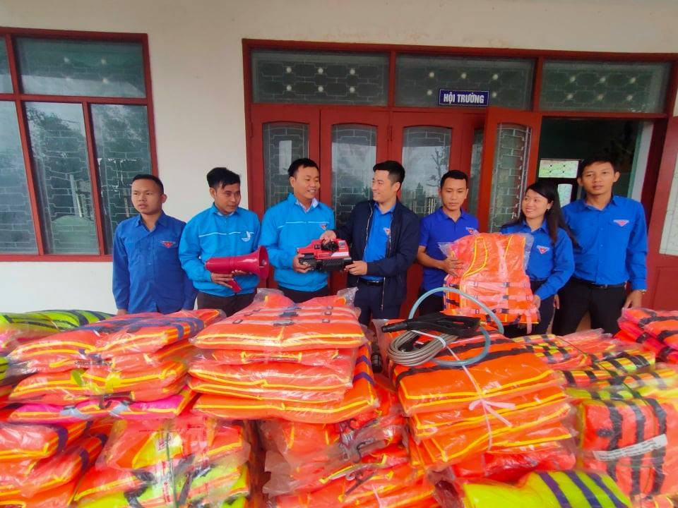 Bão 13 dữ dội nhất từ đêm nay đến sáng mai, nguy cơ ngập lụt lớn ảnh 27