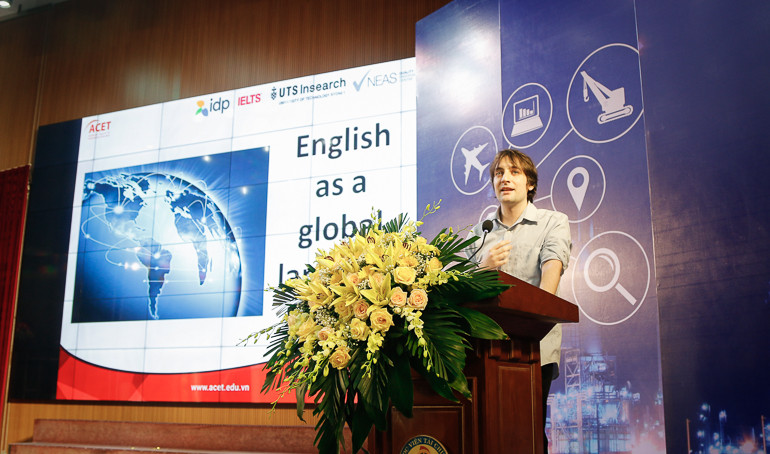 Muốn hội nhập quốc tế, bạn trẻ phải ưu tiên học ngoại ngữ ảnh 2