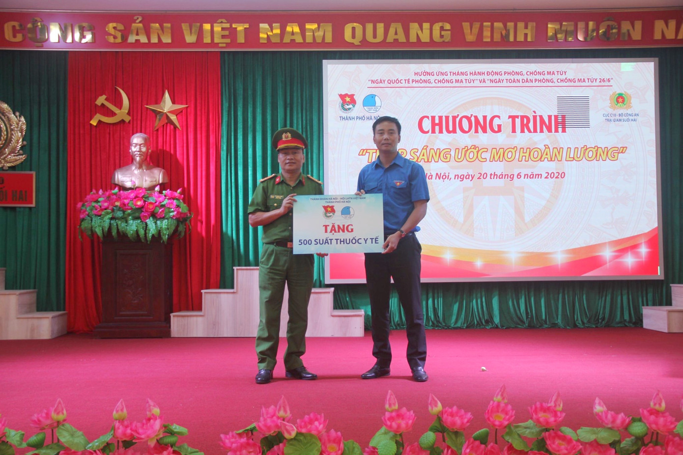 Thắp sáng ước mơ hoàn lương ảnh 2