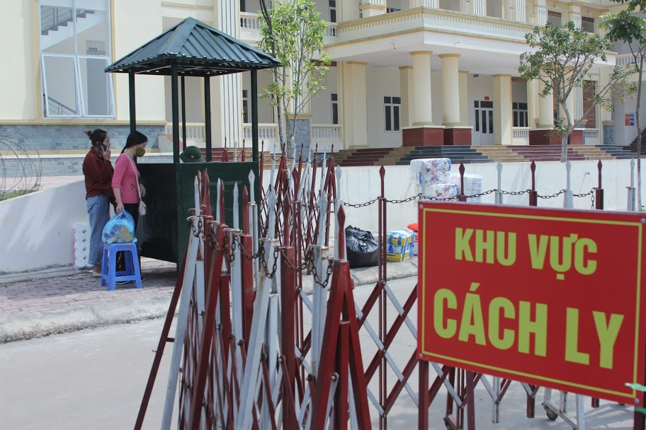 Dịch Covid-19 kéo dài, doanh thu giảm mạnh, lao động lao đao ảnh 1
