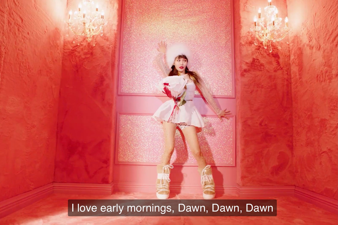 IU - HyunA đồng loạt comeback, dân tình tấm tắc “Mỗi người một vẻ, mười phân vẹn mười” ảnh 6