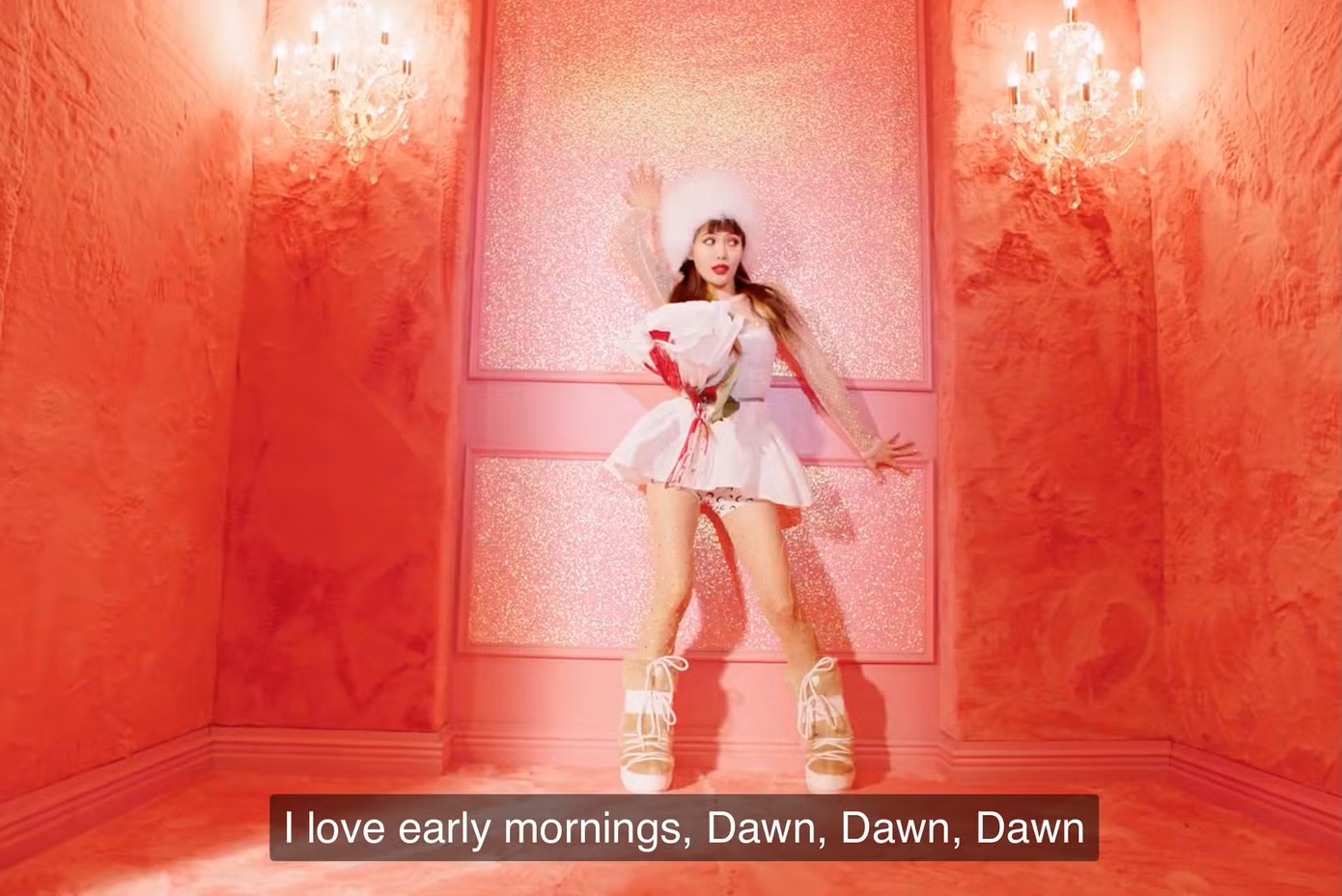 IU - HyunA đồng loạt comeback, dân tình tấm tắc “Mỗi người một vẻ, mười phân vẹn mười” ảnh 6