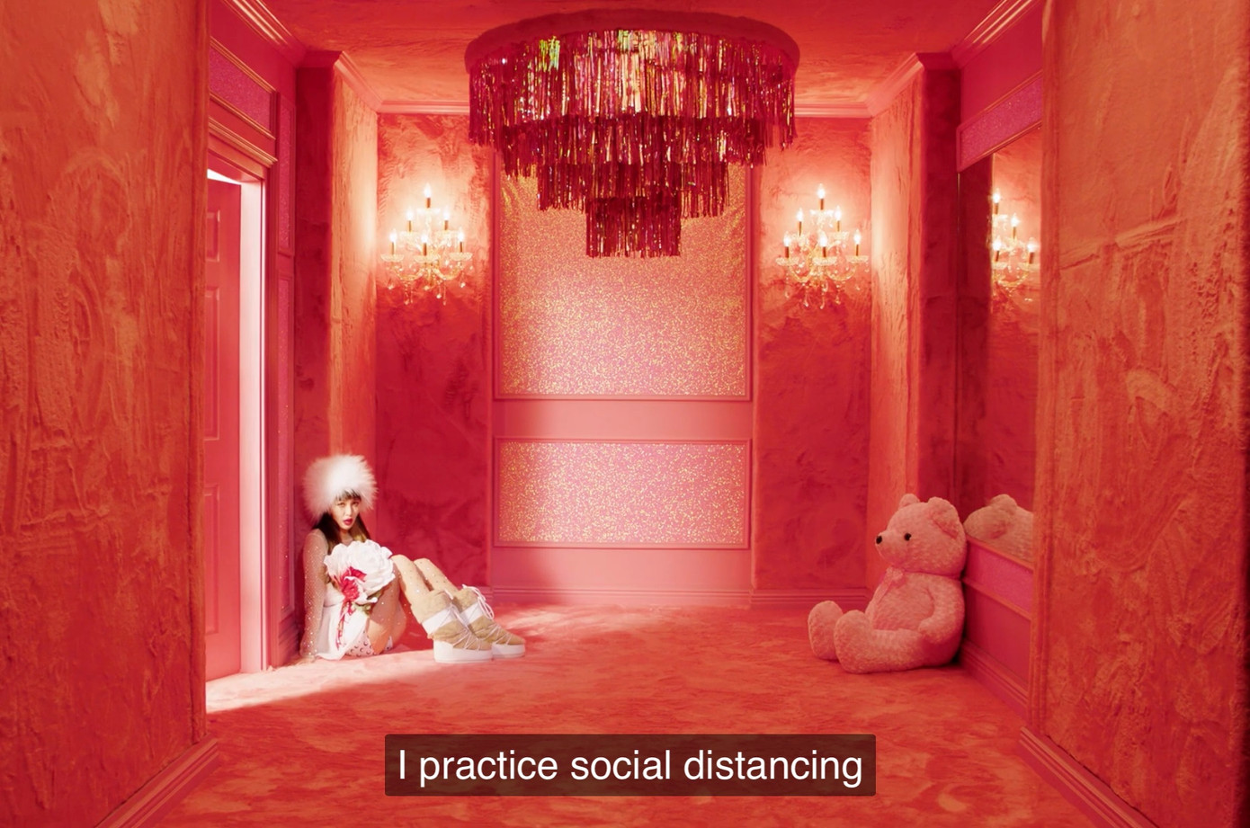 IU - HyunA đồng loạt comeback, dân tình tấm tắc “Mỗi người một vẻ, mười phân vẹn mười” ảnh 7