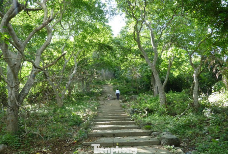 Ngôi chùa ‘độc nhất vô nhị’ ở Bình Dương và 'ông Tà' bí ẩn chưa có lời giải ảnh 4