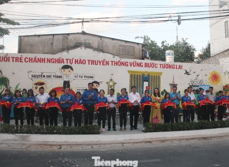 Bình Dương khánh thành hoa viên các Anh hùng lịch sử ảnh 1