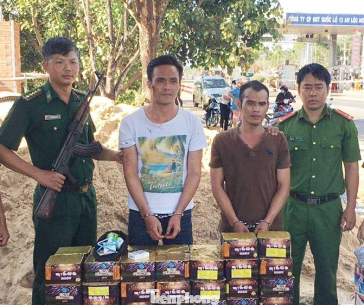 Bình Phước thông tin vụ xe chở pháo lậu tông vào lực lượng chức năng ảnh 2