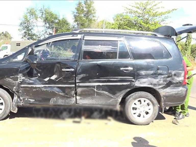 Bình Phước thông tin vụ xe chở pháo lậu tông vào lực lượng chức năng ảnh 1