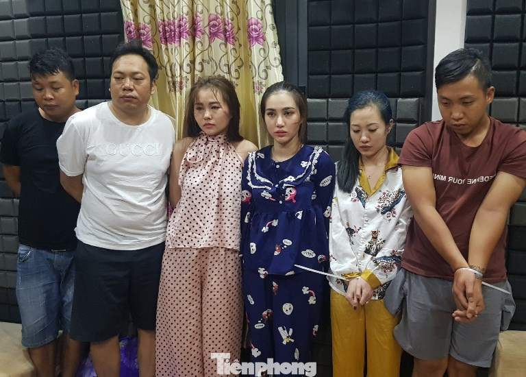 Nhóm nam, nữ mở tiệc sinh nhật cho hotgirl bằng ma túy ảnh 1