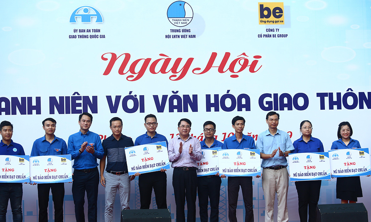 Đẩy mạnh các mô hình cổng trường, bến đò ngang an toàn giao thông ảnh 3