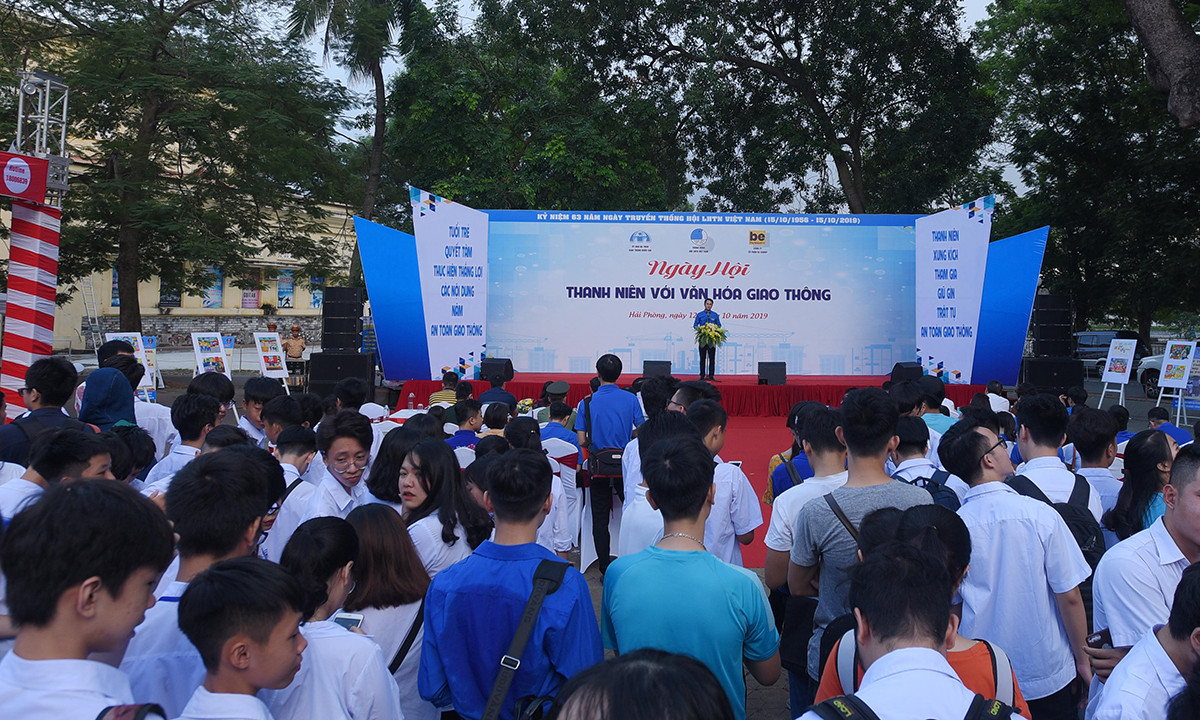 Đẩy mạnh các mô hình cổng trường, bến đò ngang an toàn giao thông ảnh 1