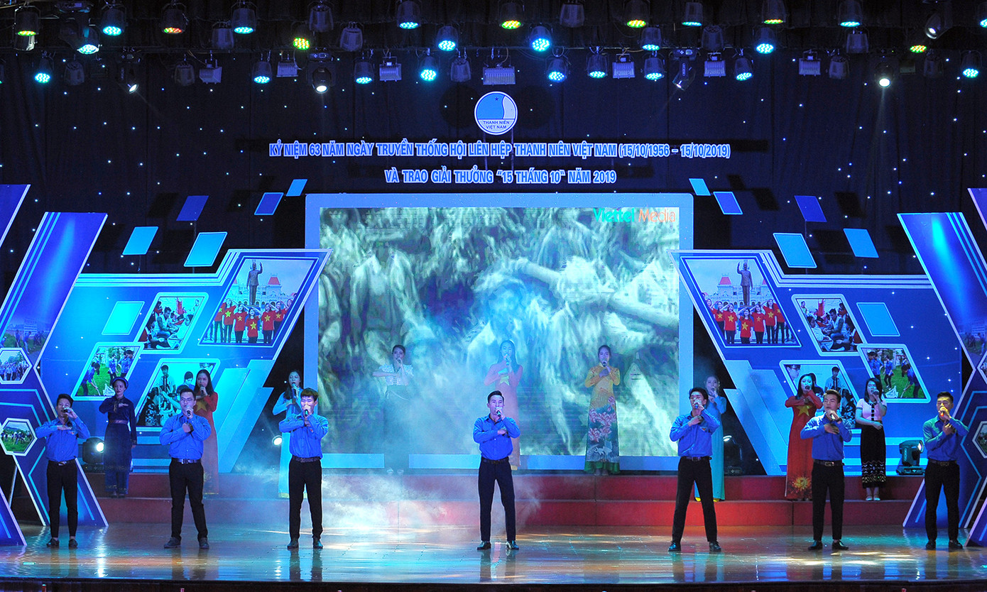 15 bạn trẻ tiêu biểu nhận Giải thưởng 15 tháng 10 ảnh 3