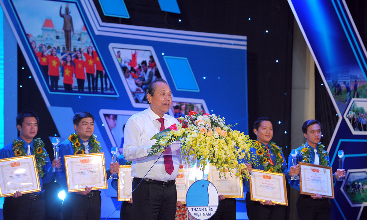 15 bạn trẻ tiêu biểu nhận Giải thưởng 15 tháng 10 ảnh 9
