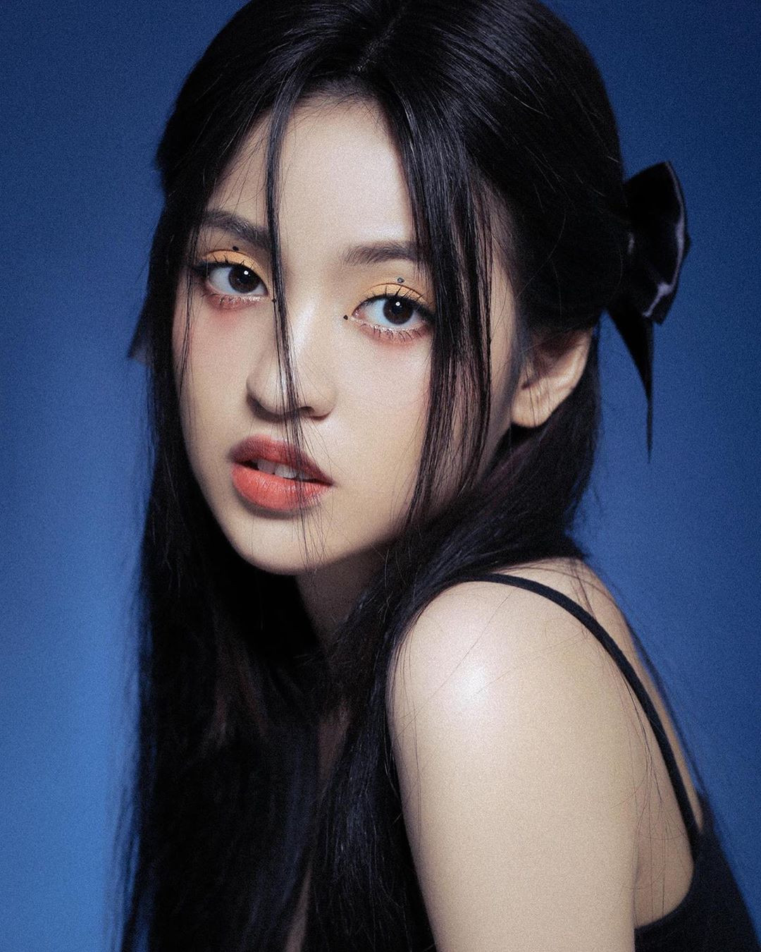 Các cô gái đua nhau trang điểm làm tóc theo Jisoo BlackPink ảnh 4