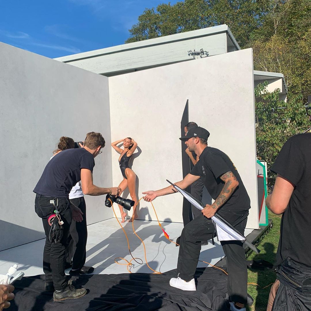 Bella Hadid trẻ đẹp thanh xuân đầy sức sống ảnh 18