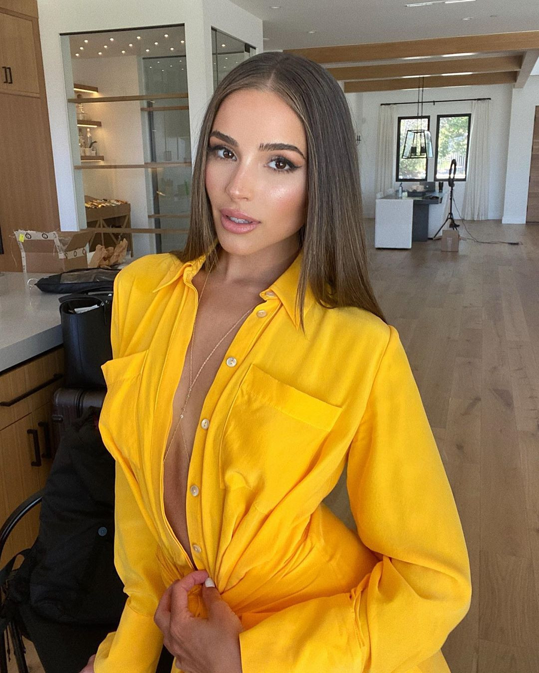 Ngắm đường cong thanh xuân rực lửa của Hoa hậu Hoàn vũ Olivia Culpo ảnh 17