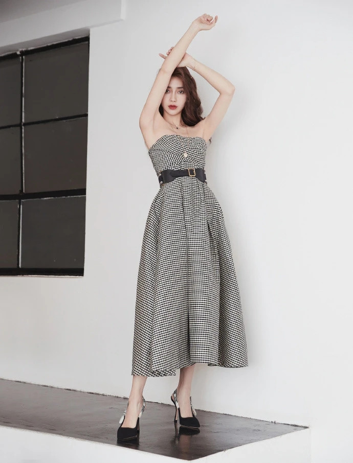 Angelababy bị chê 'trông như người khác' khi livestream ảnh 19