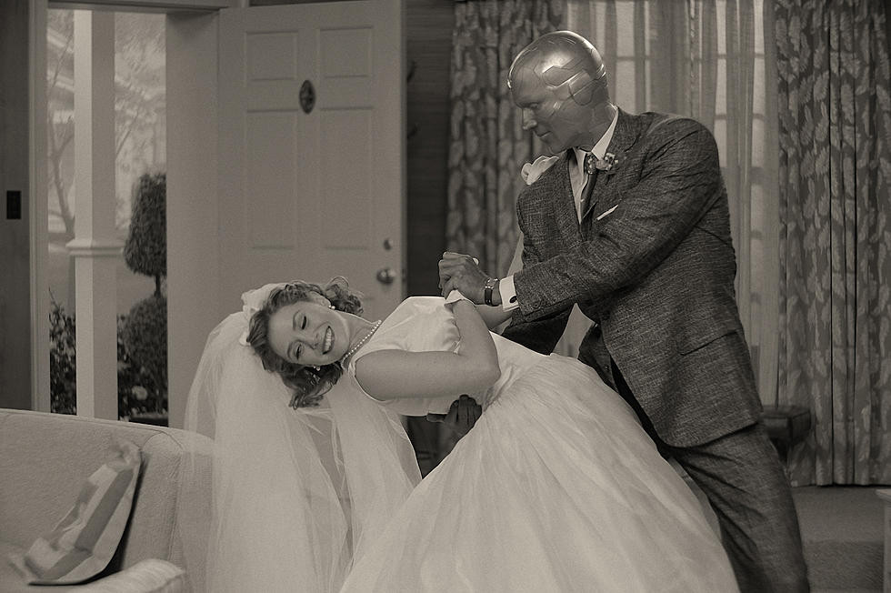 “WandaVision” khởi động giai đoạn 4 của MCU cực dị và chất, đạt 97% tươi Rotten Tomatoes ảnh 2