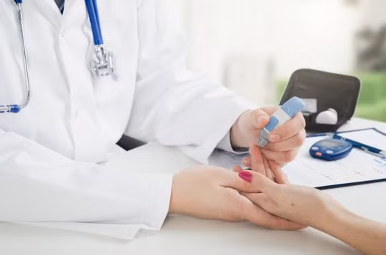Cuối tuần thêm hơn 1.500 người cách ly, 9 tỉnh là 'điểm nóng' giám sát phòng chống dịch ảnh 4