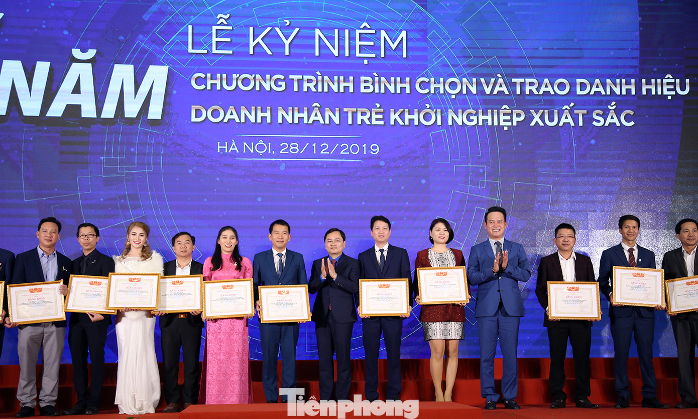 Lộ diện Top 10 doanh nhân trẻ khởi nghiệp xuất sắc 2019 ảnh 5