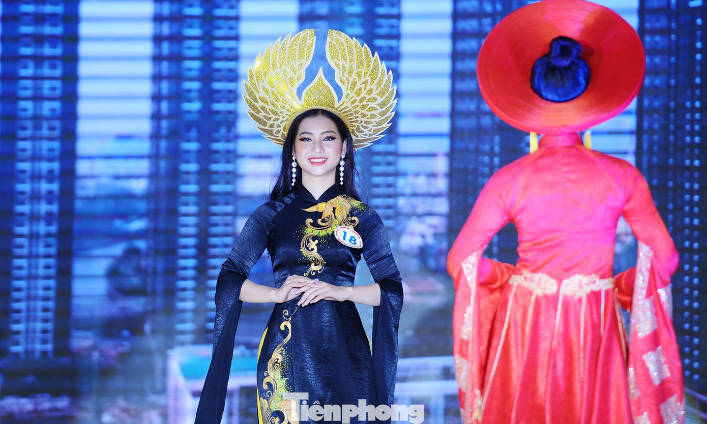 Ngắm thiếu nữ Lào Cai khoe sắc với trang phục dân tộc ảnh 15