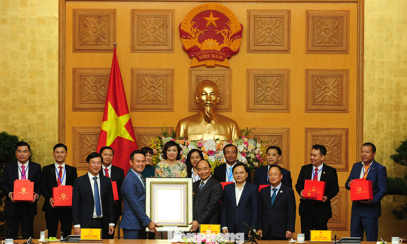 Thủ tướng Nguyễn Xuân Phúc gặp mặt doanh nhân trẻ Việt Nam ảnh 8