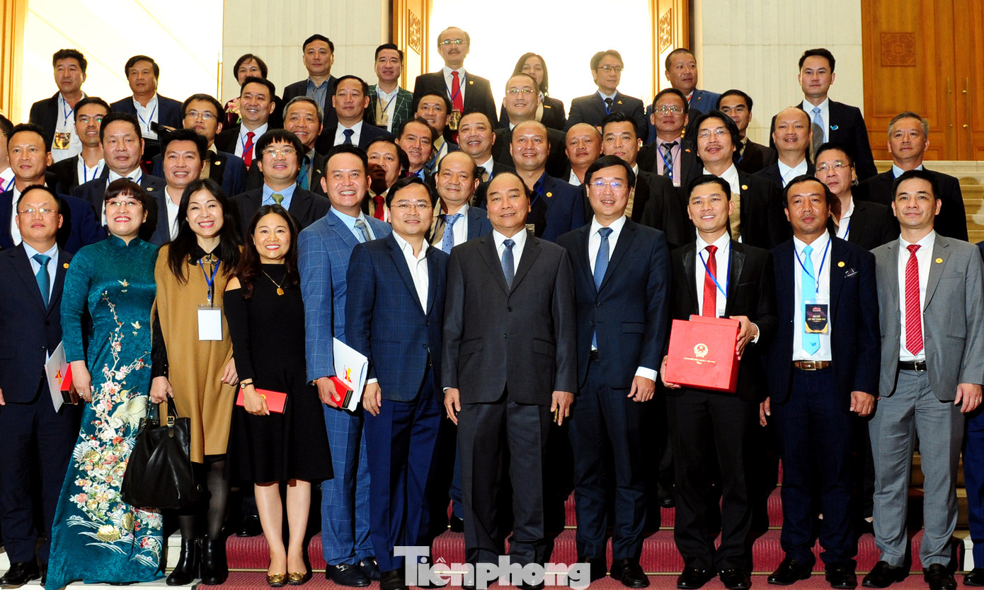 Thủ tướng Nguyễn Xuân Phúc gặp mặt doanh nhân trẻ Việt Nam ảnh 9