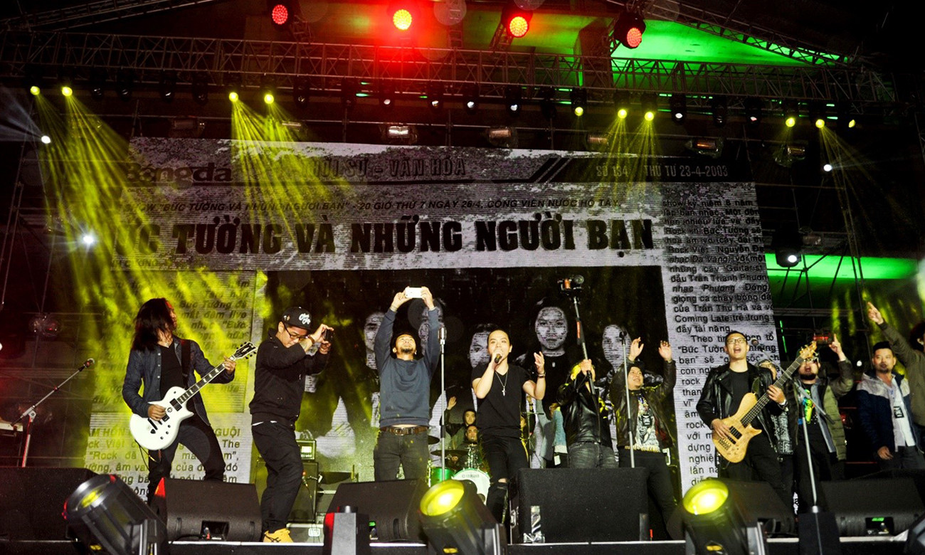 Bức Tường, Microwave hội ngộ trong rockshow cực nhiệt ảnh 5