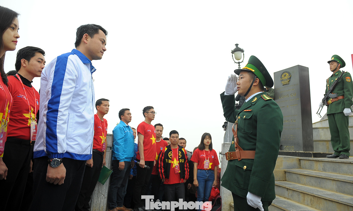 Hành trình Tôi yêu Tổ quốc lan tỏa tình yêu quê hương từ cột cờ Lũng Cú ảnh 2