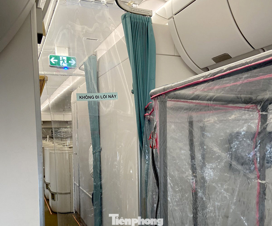 Bên trong chuyến bay đặc biệt đón lao động tại Guinea Xích đạo về nước ảnh 8