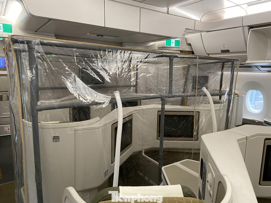 Bên trong chuyến bay đặc biệt đón lao động tại Guinea Xích đạo về nước ảnh 7