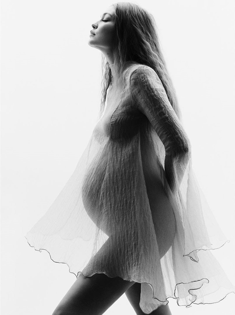 Bà bầu Gigi Hadid tung bộ ảnh xuyên thấu gợi cảm hút triệu lượt ‘thả tim’ ảnh 5