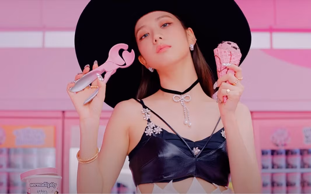 Nhan sắc đỉnh cao của Black Pink và Selena Gomez ‘cứu cánh’ MV hợp tác ảnh 12