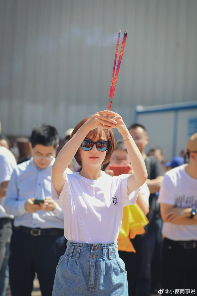 Ngoại hình như học sinh cấp ba của ‘nữ hoàng rating’ Tôn Lệ ở tuổi 38 ảnh 5