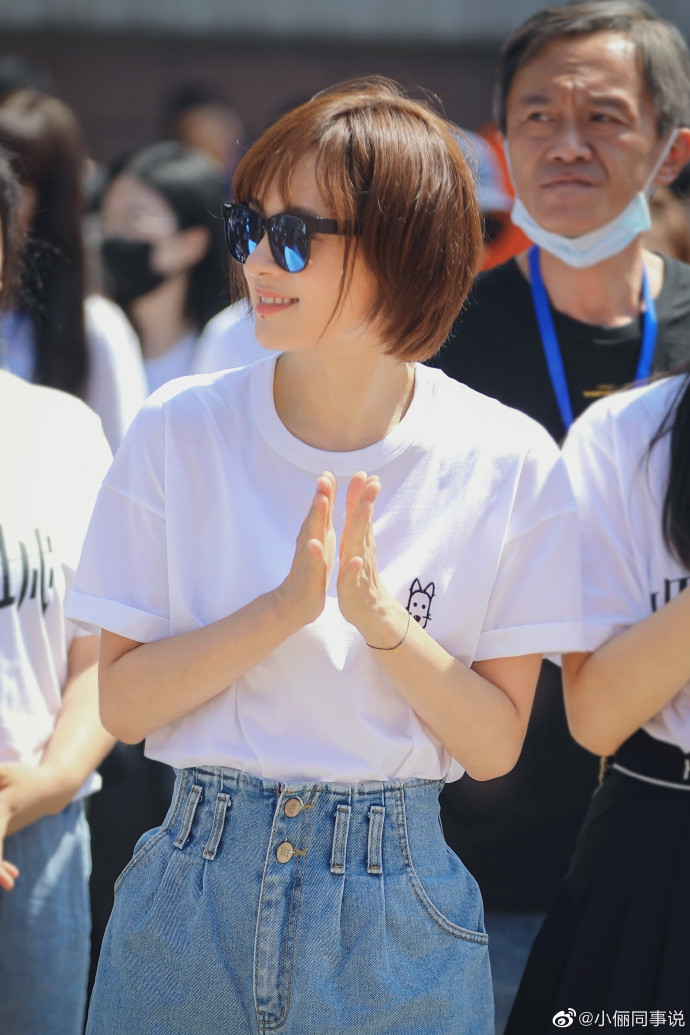 Ngoại hình như học sinh cấp ba của ‘nữ hoàng rating’ Tôn Lệ ở tuổi 38 ảnh 10