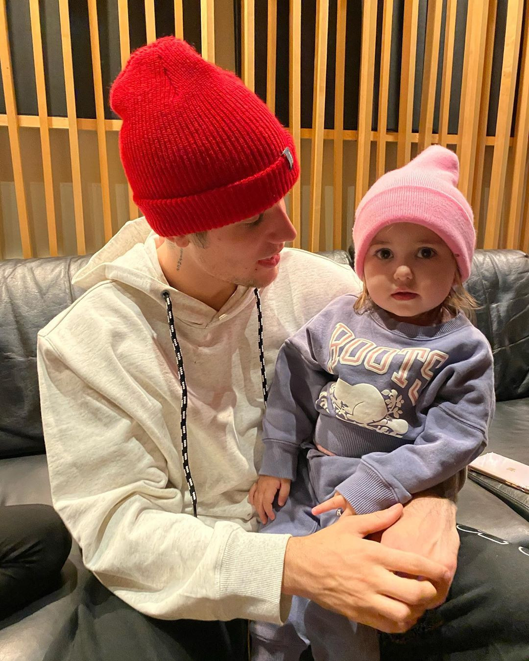 Vẻ đáng yêu ngọt ngào của cô bé 2 tuổi là em gái Justin Bieber ảnh 4