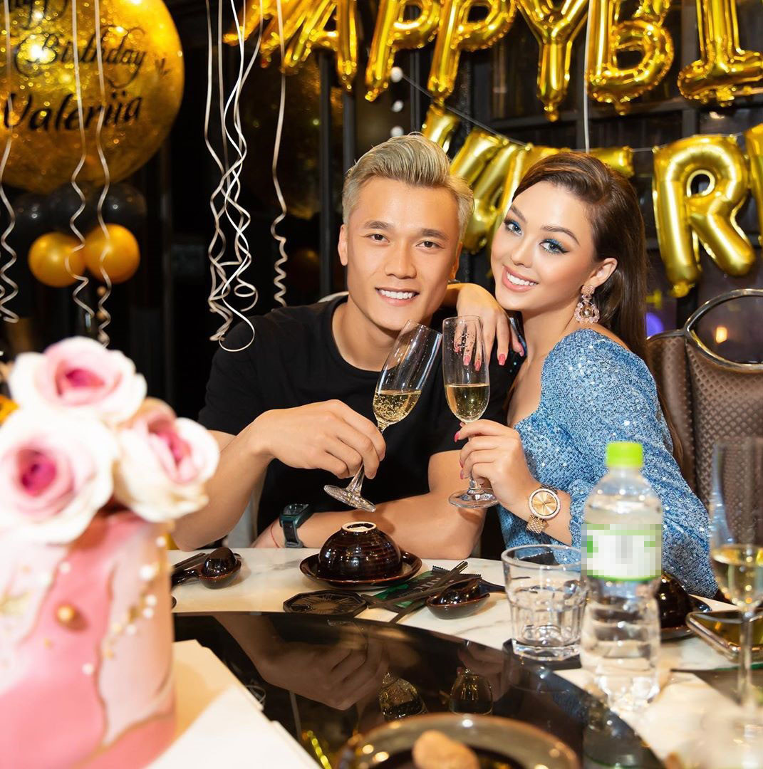 Bạn gái tin đồn đăng ảnh tình tứ, Bùi Tiến Dũng phản ứng ra sao? ảnh 1