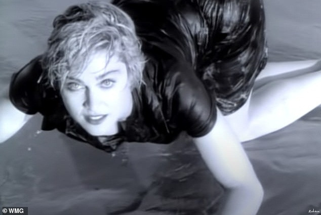 Con gái 9x của Madonna siêu quyến rũ căng đầy sức sống ảnh 1