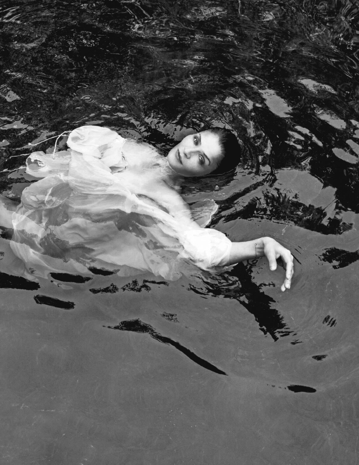 Cựu thiên thần nội y Helena Christensen dáng đẹp 'nảy lửa' ảnh 8