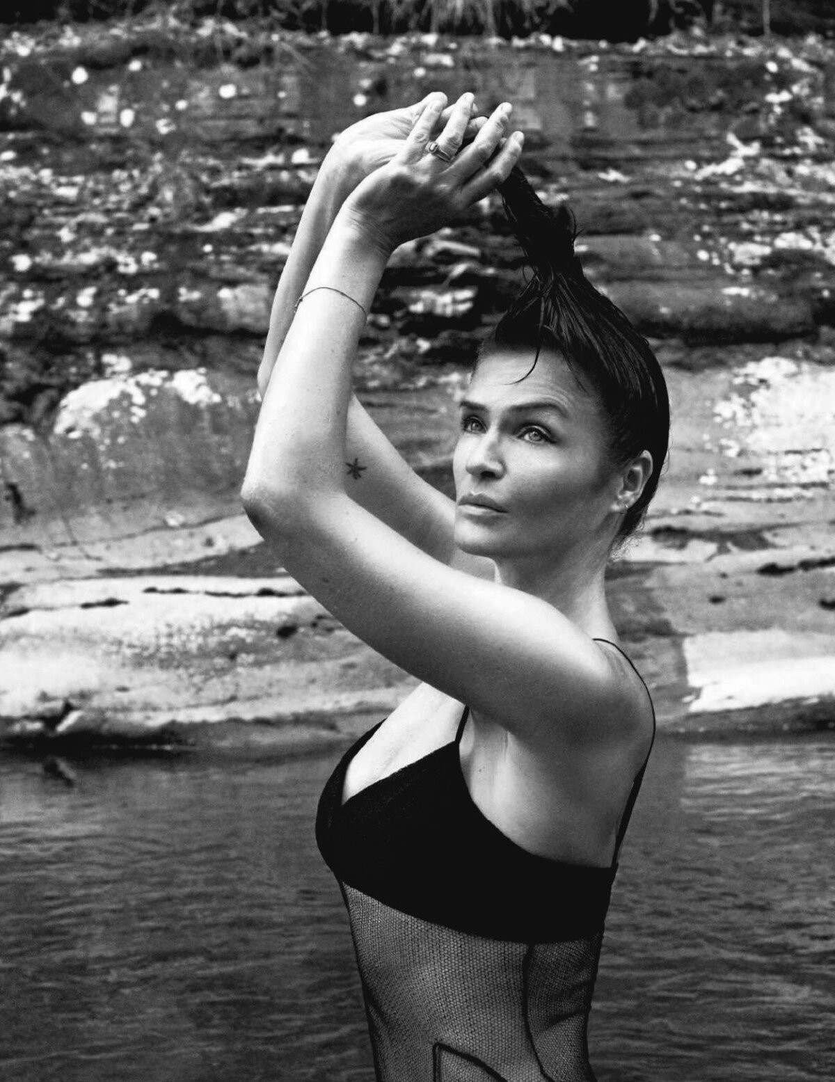 Cựu thiên thần nội y Helena Christensen dáng đẹp 'nảy lửa' ảnh 6