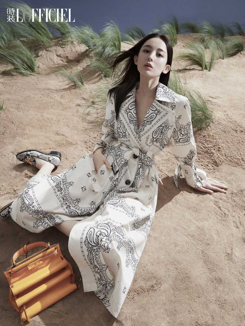 Mỹ nữ Tân Cương xinh đẹp như công chúa cổ tích ảnh 14