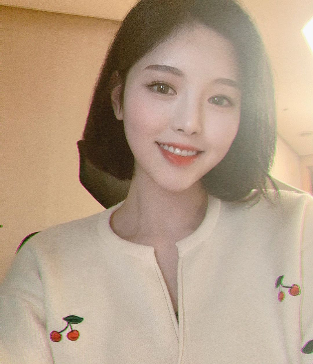 Được gọi là 'thực thần', cô gái ham ăn xứ Hàn vẫn rất xinh đẹp và thon thả ảnh 2